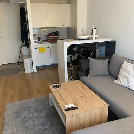 Studio Cosy Entierement Meuble Lägenhet Prilly